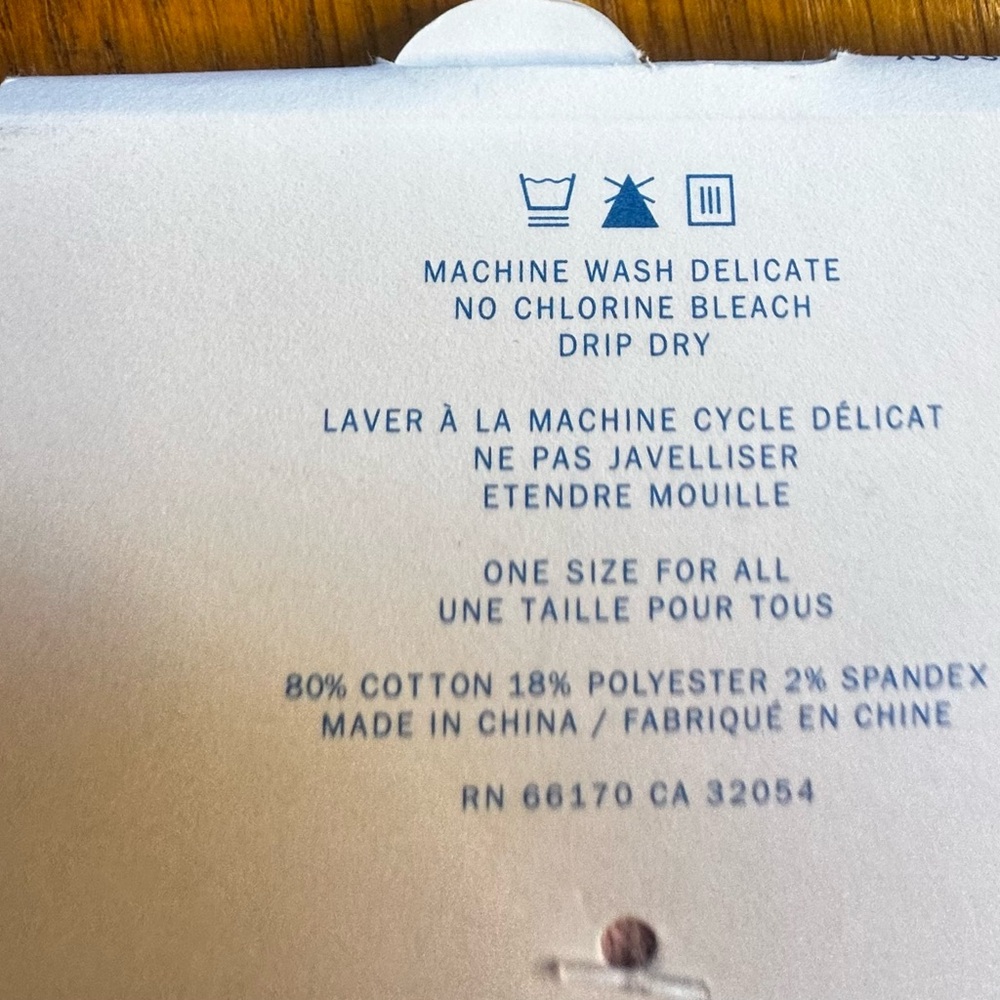 Urban Outfitters Blue Care Label - Picture 2 of 6